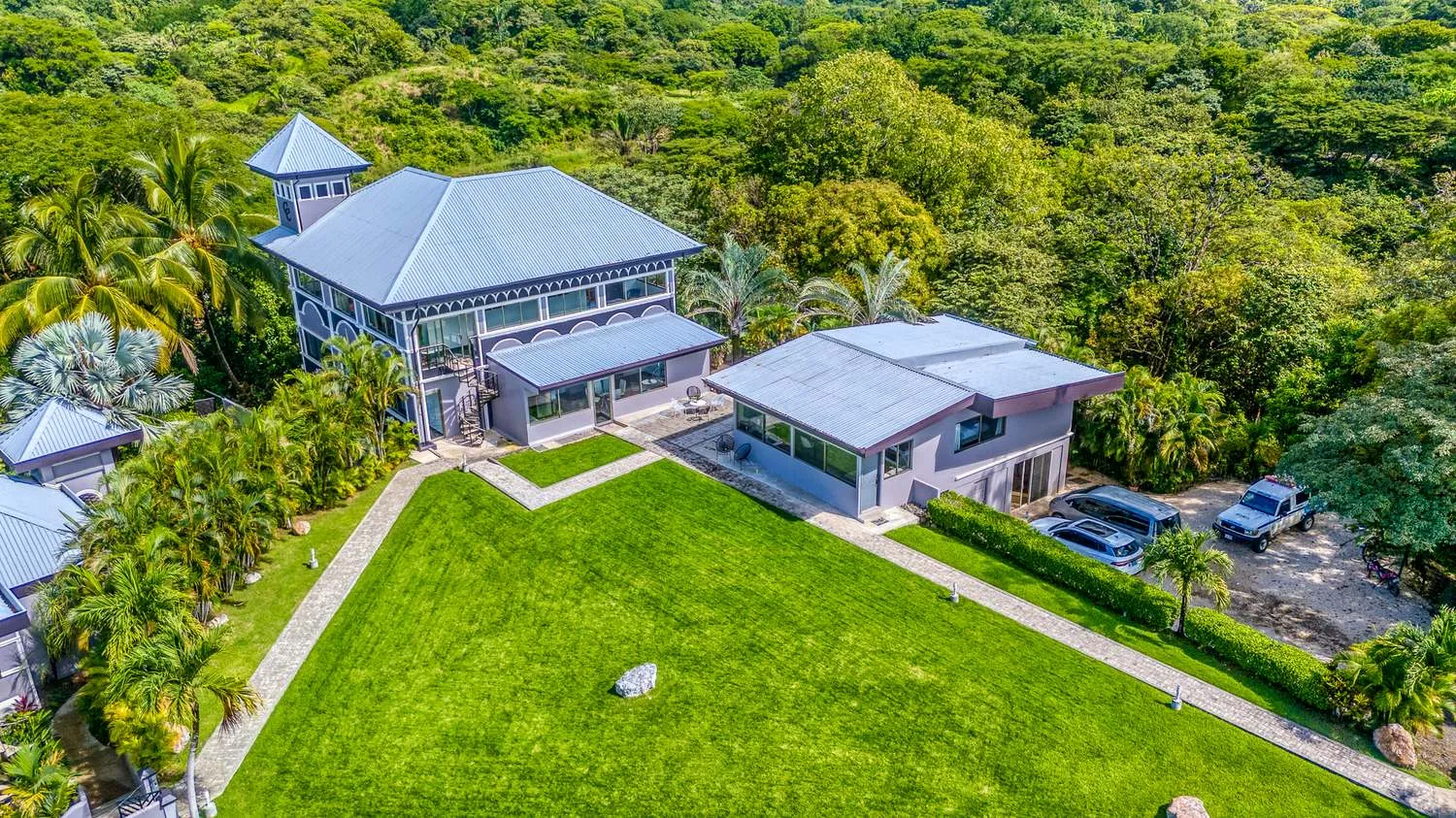 Aerial view over the jungle canopy