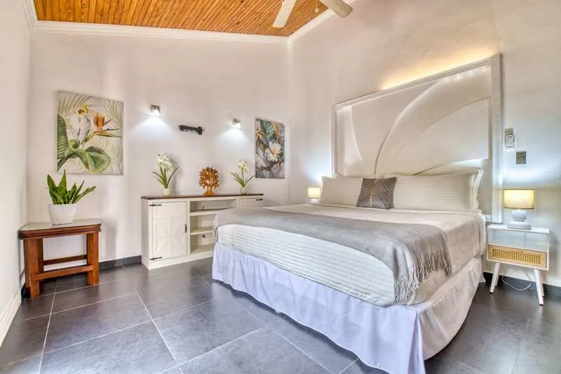 Casa Colonial King Suite bedroom