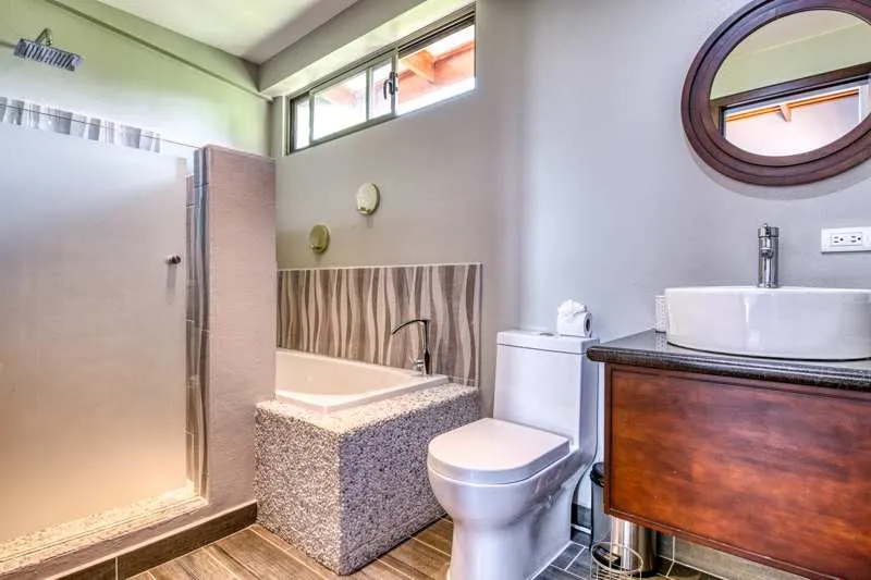Seascape King Suite ensuite bathroom with soaking tub