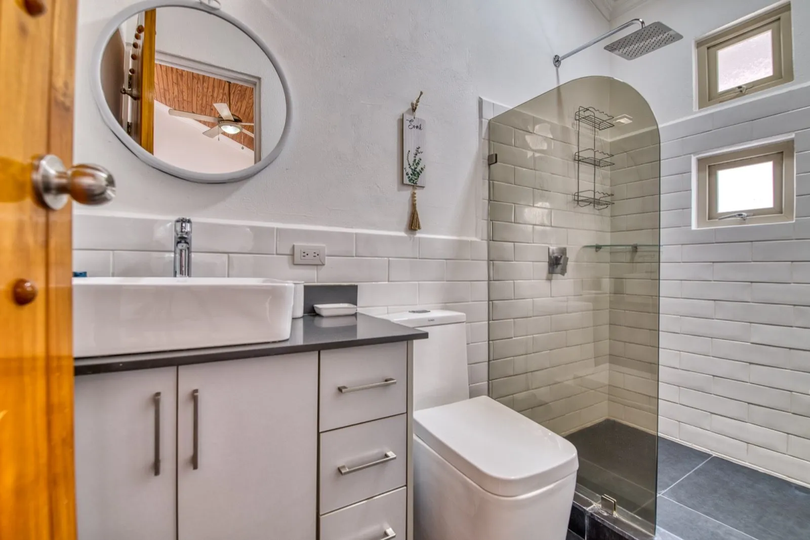 Casa Colonial bathroom