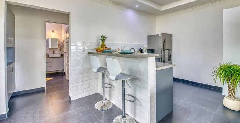 Palmas villa kitchenette